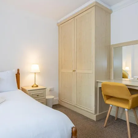 The Burton- Free Gated Parking Appartement Manchester Buitenkant foto