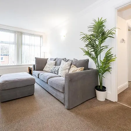 The Burton- Free Gated Parking Appartement Manchester Buitenkant foto
