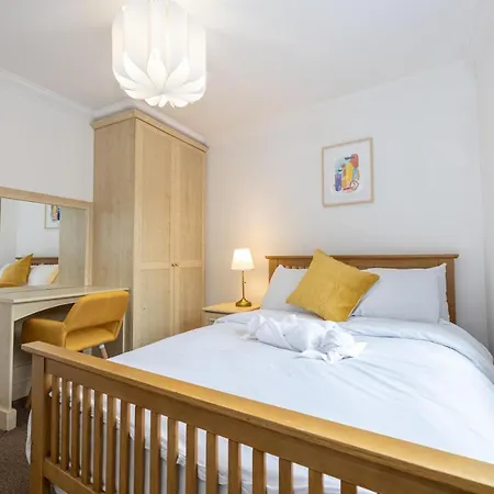 The Burton- Free Gated Parking Appartement Manchester Buitenkant foto