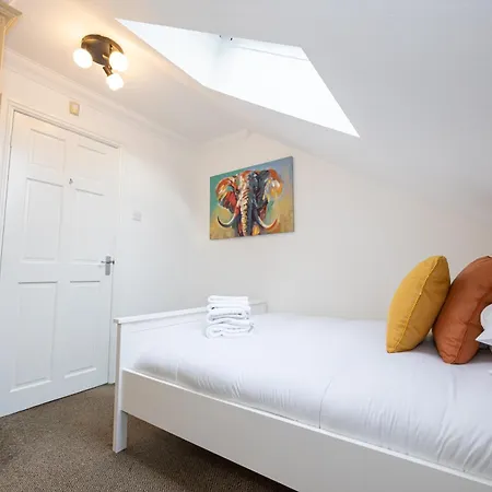 The Burton- Free Gated Parking Appartement Manchester Buitenkant foto