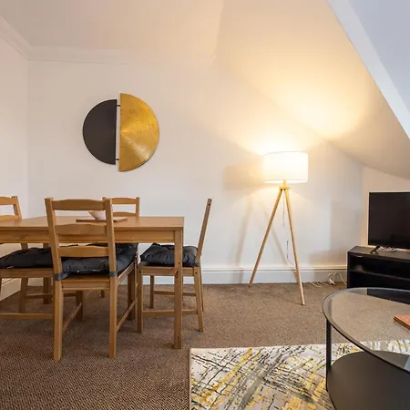 The Burton- Free Gated Parking Appartement Manchester Buitenkant foto