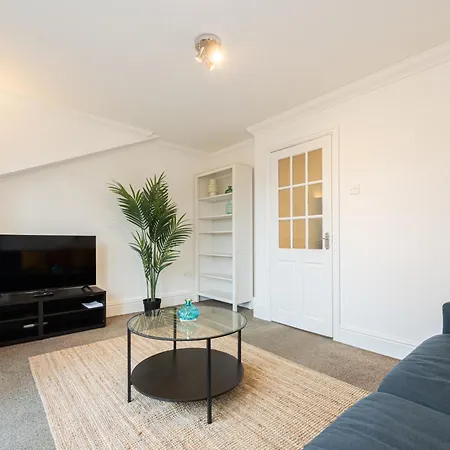 The Burton- Free Gated Parking Appartement Manchester Buitenkant foto