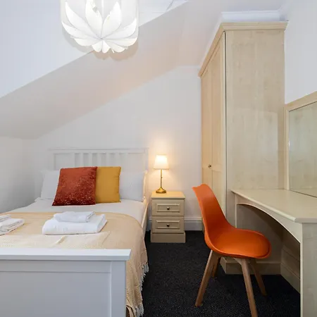 The Burton- Free Gated Parking Appartement Manchester Buitenkant foto